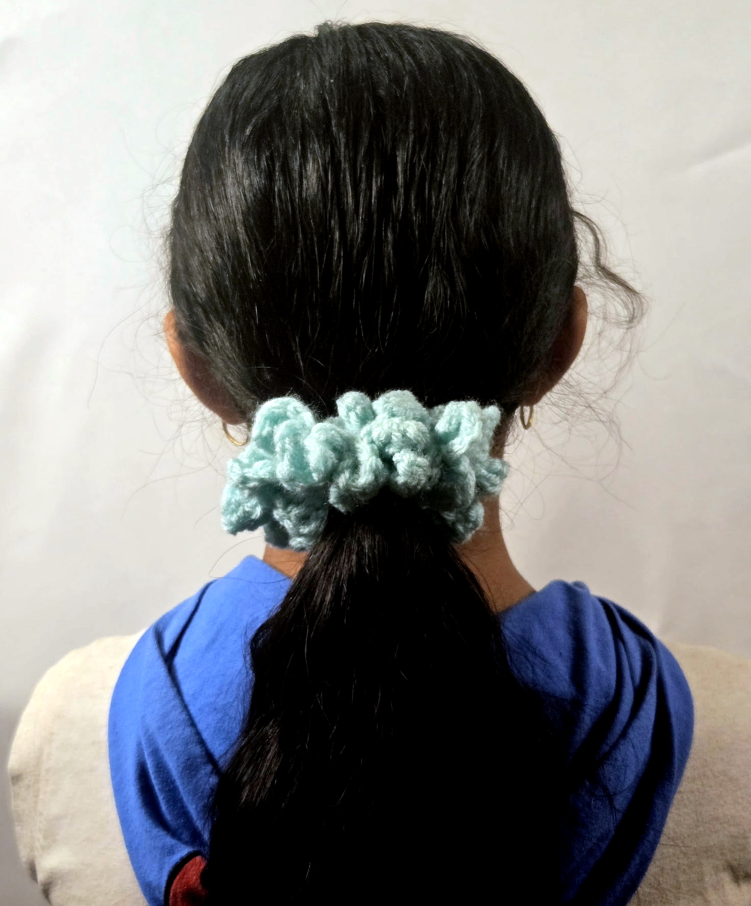 Aqua Scrunchie Closeup 3